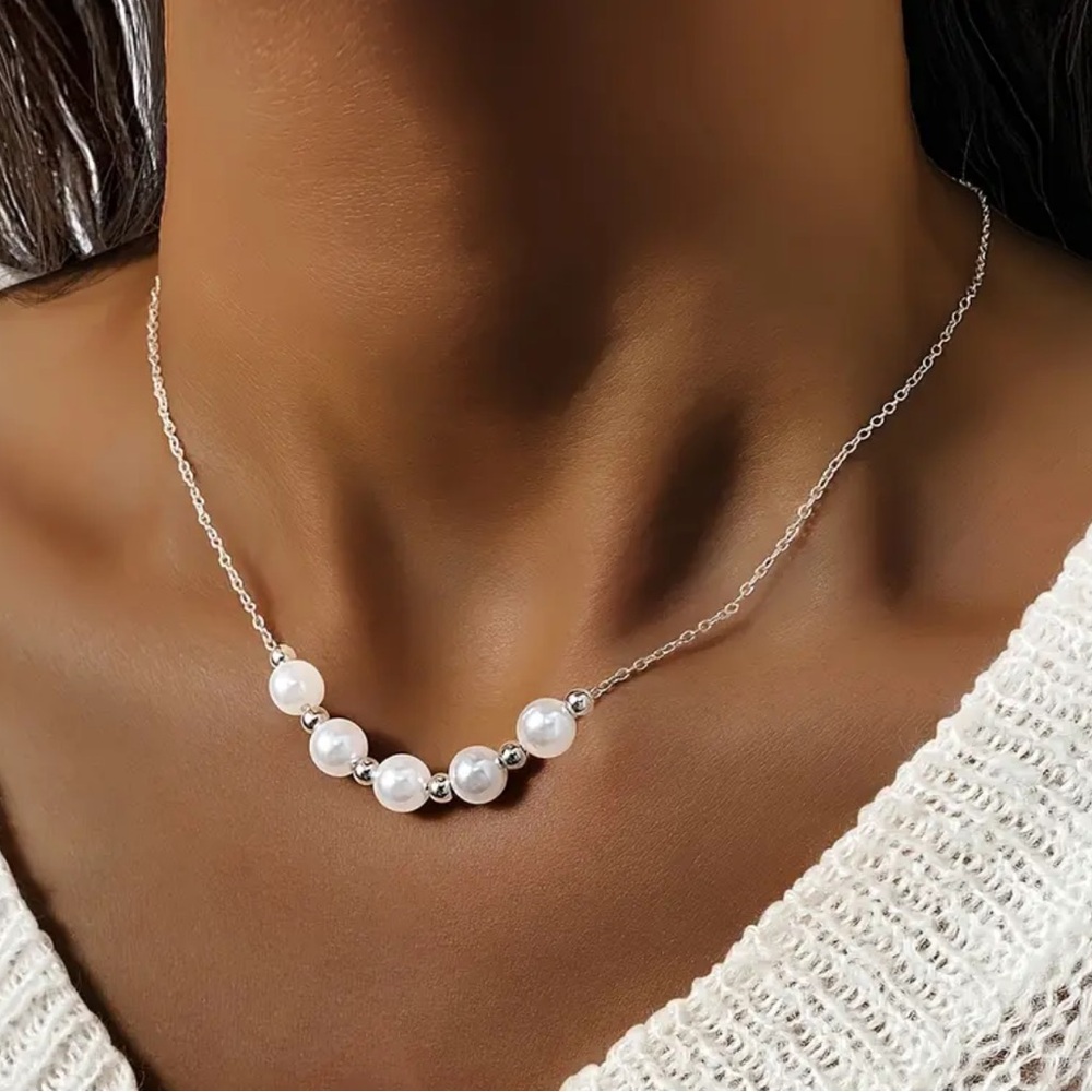 Handmade Freshwater Baroque
Pearl Necklace
